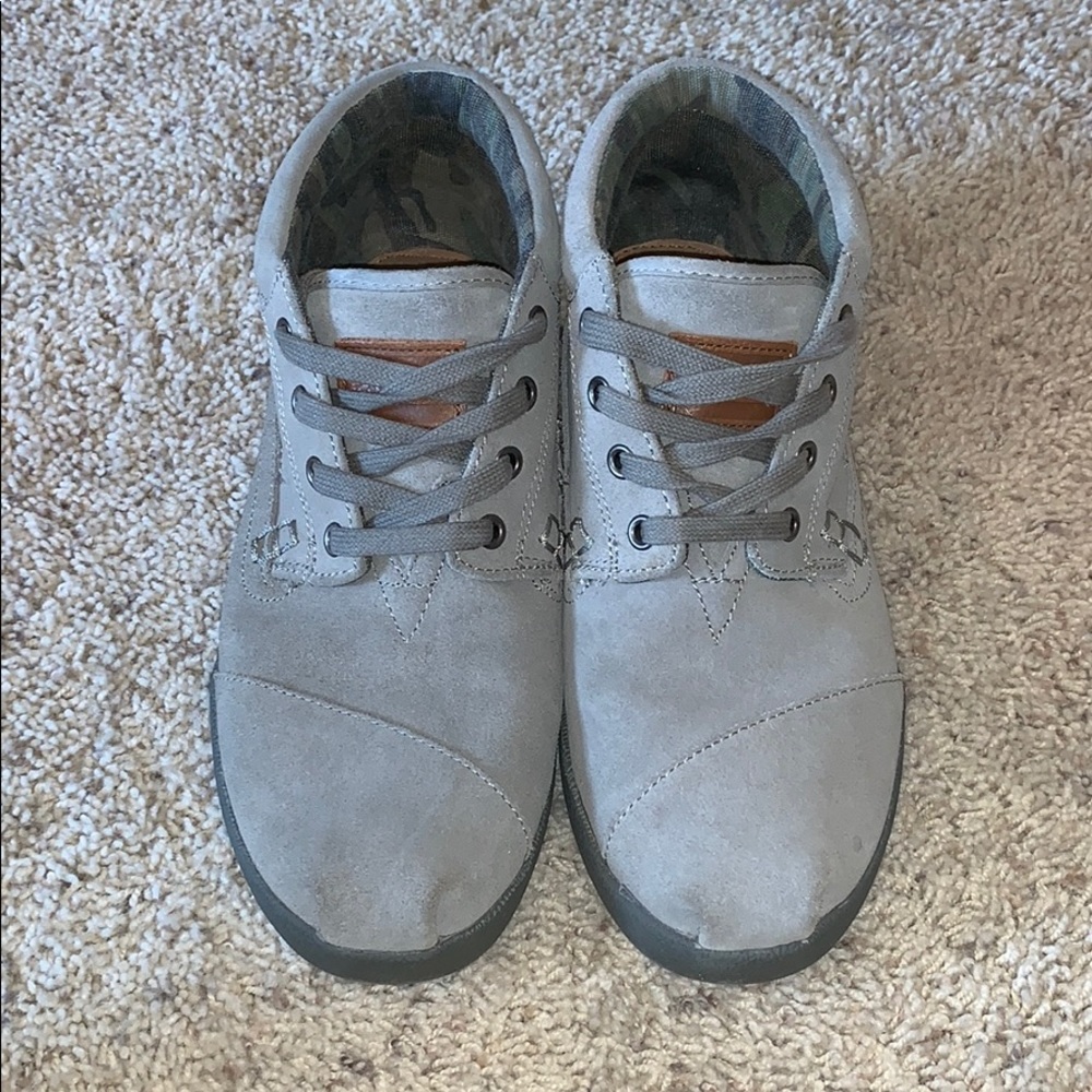 grey toms boots